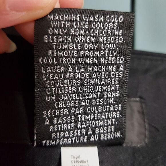 Skirt, black with beautiful print of lavender flowers size 12.. - Picture 5 of 5